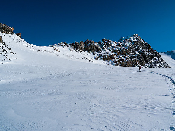 Turning towards the St. Nich / Olive col at left.