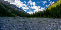 Hiking the Dormer River / Pass Trail which gets indistinct when crossing Stony Creek.