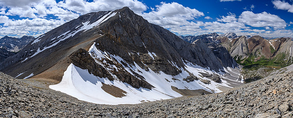 Views to Psychic and our escape valley to the Dormer Headwaters "trail" at right.