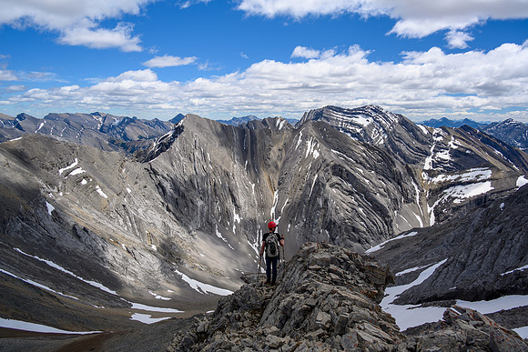 Descending to the col.