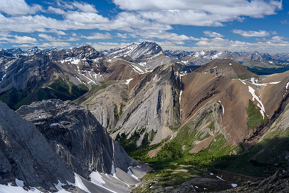 Puma (L) and Panther Mountain (R).