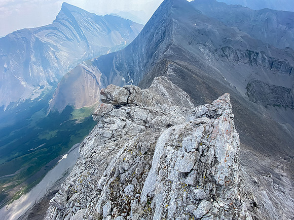 Loose, exposed scrambling down the SE ridge.