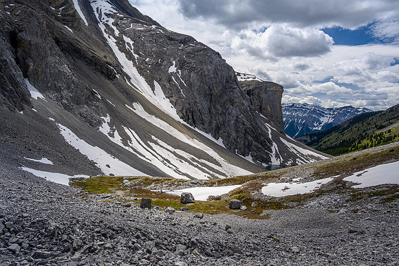 Hiking towards the lovely Solstice Lake.