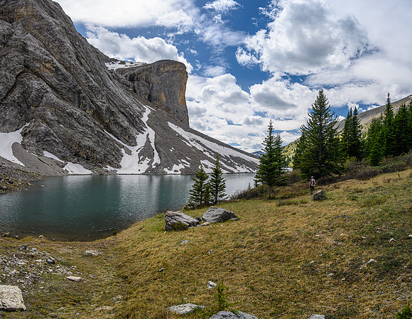 Hiking around Solstice Lake.