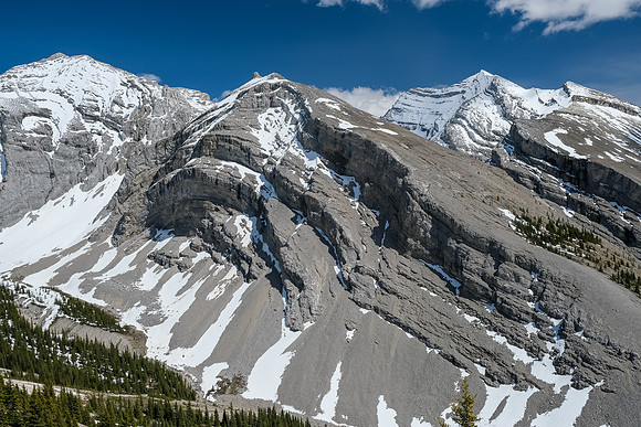 Some striking unnamed peaks at left, Revenant at right.