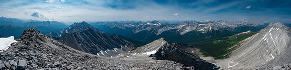 V7 ("Blue Elk") is almost as high as Sira at left. Cascade at far left, Mystic at center.