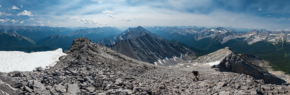 Wietse comes up to the summit of Sira Peak.