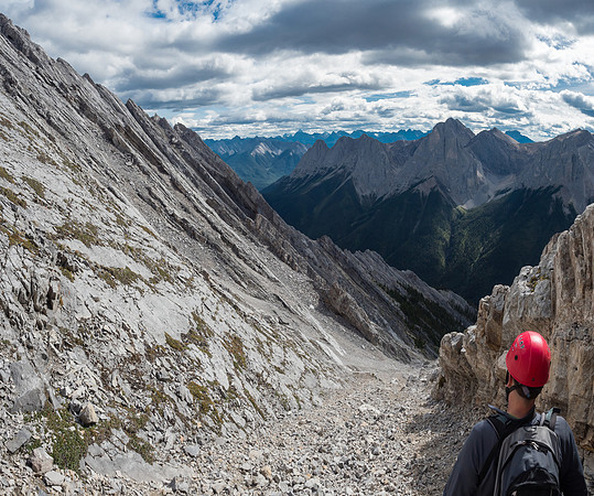 Finally in the 'proper' easy descent gully on Brewster! And it IS very obvious on descent.
