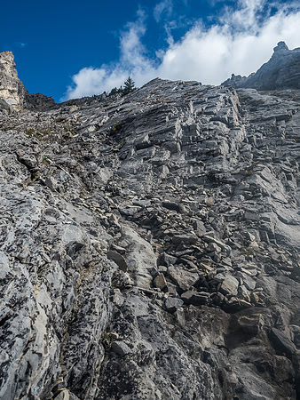 Again - the obvious pinnacle that we should have shot for (before traversing under it to the left) is visible at upper right.
