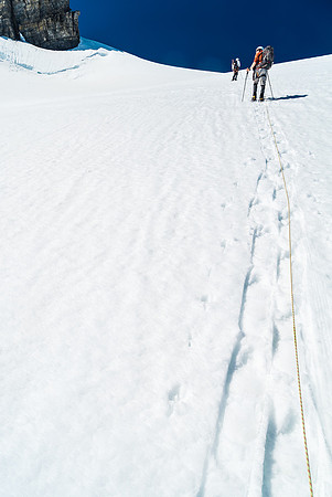 Steeper slopes to the Ernest / Edward col.