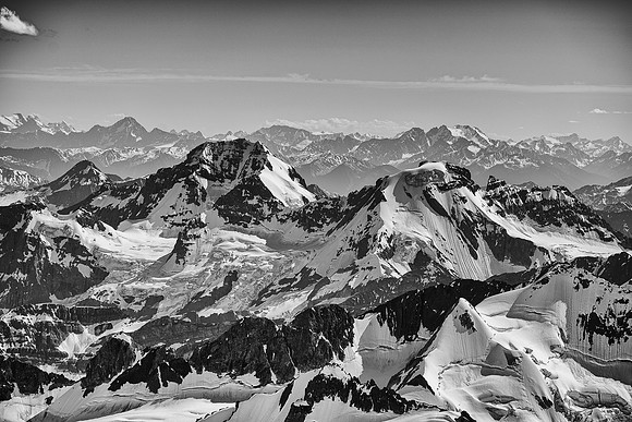 Rostrum Peak and Bush Mountain (triangular face in front of Bush) on the left of center and Icefall Peak on the right look a bit smaller now that we're above them.
