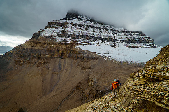 Traversing ledges around to the west aspect on our way back.