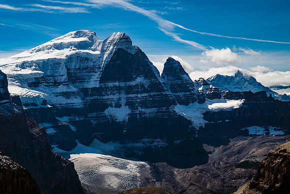 Twin's Tower and North Twin rise thousands of feet from the deep valley beneath them, known as the "Black Hole".