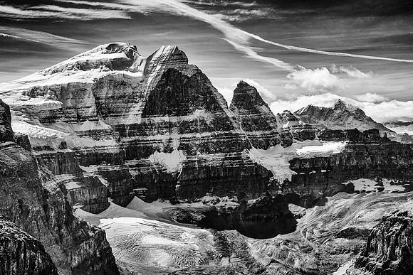 Twin's Tower and North Twin rise thousands of feet from the deep valley beneath them, known as the "Black Hole".