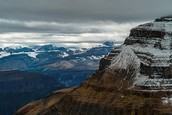 Dias Mountain shows up west, over the south shoulder of Mount Alberta.