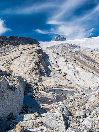 The rock garden before the glacier.