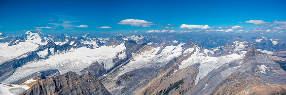Toronto Peak (foreground left). Clemenceau, Chaba, Bras Croche, Hooker, Sundial, Dias, Quincy and Catacombs (L to R)