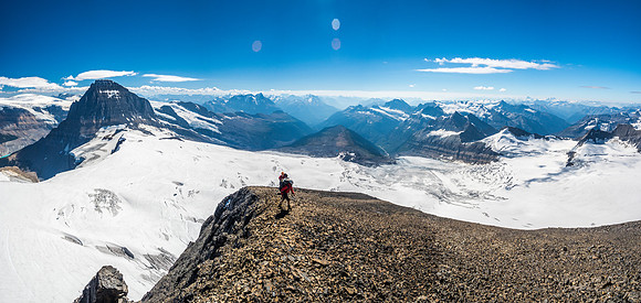 The summit ridge of Mount King Edward.