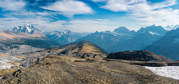 Bryce, Whiterose, Cockscomb, Pawn, King, Bishop and Knight (L to R) in the distance.