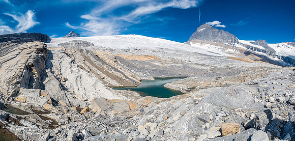 The rock garden before the glacier.