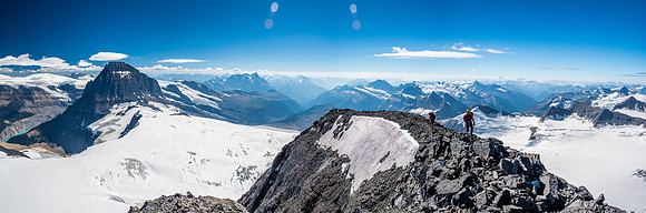 The summit ridge of Mount King Edward.