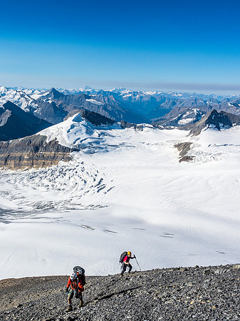 A shallow track even appeared in the scree as we approached the summit block.