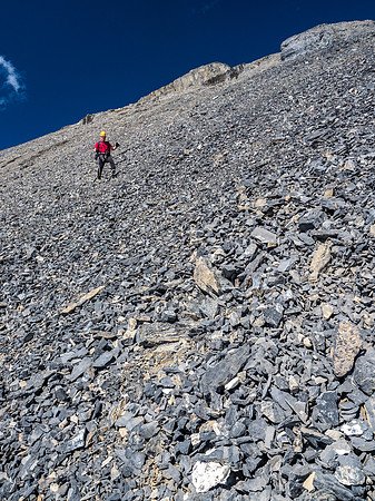 Descending to the middle cliff band.
