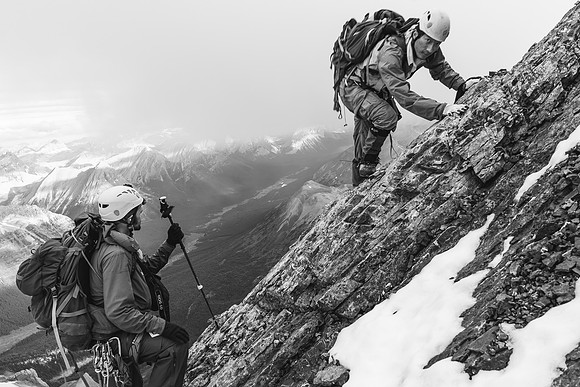 Steven works the ridge as we enter the clouds.
