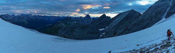 Crossing the upper glacial bench gave us some breathing room to enjoy a nice sunrise before getting back into it on the ridge.