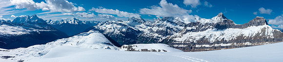 A sublime summit panorama including (l to r), Bryce, Cockscomb, Pawn, King, Bishop and Queen.