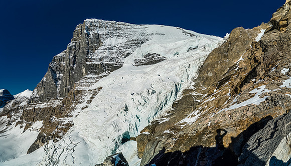 Looking up the ledge traverse to the just visible second couloir and the Woolley Glacier to it's left, from the top of the narrow access gully.
