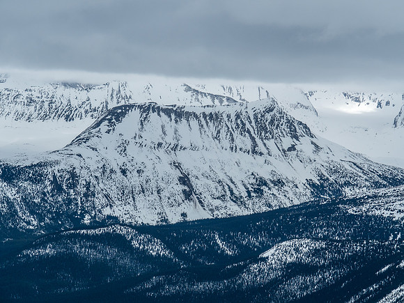 An unnamed ridge above Moose Pass.