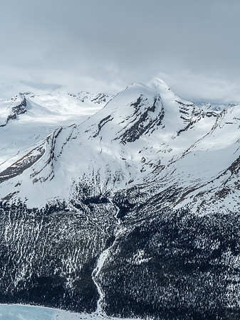 Anne-Alice is another fantastic ski objective in the Berg Lake area.