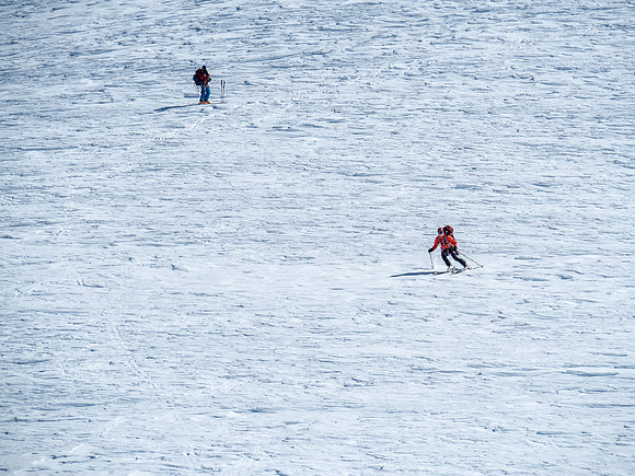 Mike starts the ski down Resplendent!