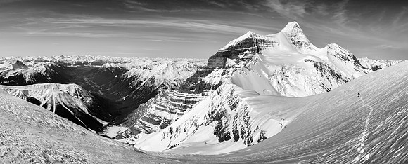 Descending Resplendent with million dollar views - exactly what you want for this particular 11,000er!