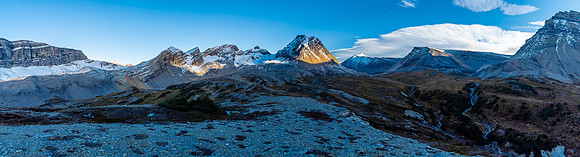 Views back to Cataract Pass (L), Guardgoat Peak (C), Cline Pass (R) and Mount Willis (R).