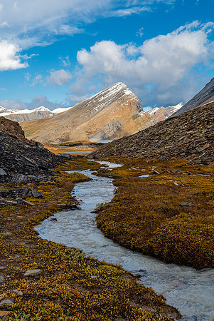 Hiking down the Brazeau River from Cataract Pass.