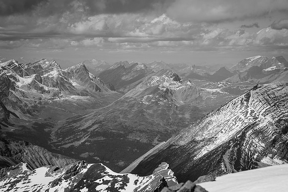Jonas Pass with Charlton and Unwin at distant right.