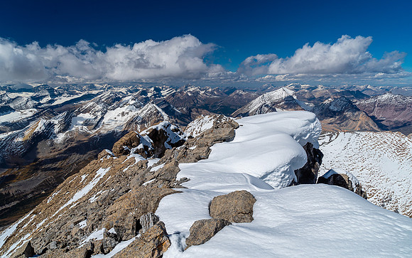 Views north to Sunwapta, Willis and Afternoon Peak.