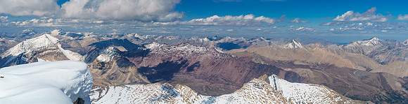 Willis (L), Poboktan, Afternoon, Aztec, MacDonald and Obstruction Mountain (R).