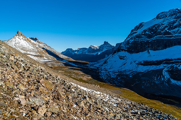 Descending to Cline Pass as the afternoon shadows grow into evening ones.