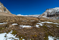 As we contour around to Cline Pass, Willis comes into view at left of center. It's still kilometers away at this point and obviously quite snowy.