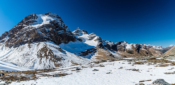 Guardgoat Peak over Cline Pass.