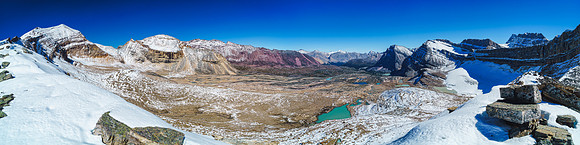 Yet another pano of the valley. "Afternoon" is the red colored ridge / peak in the distance at left.