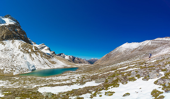 Views north over Cline Pass.