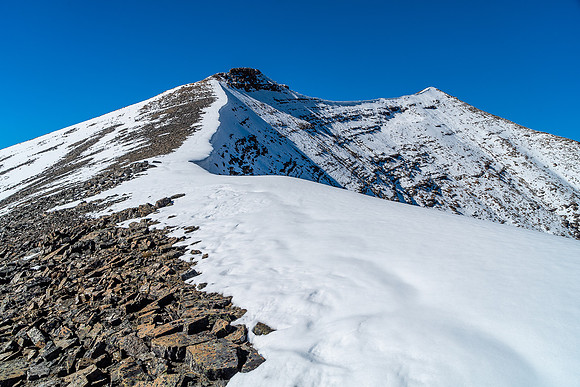 Getting closer now, gentle terrain to the apex.