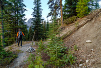 The very obvious turn off on the approach road. Trail / ridge goes up to the right.