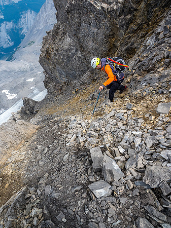 We are now in the wide and very loose scree gully that I believe Kane mentions in his book. We didn't come up this way, but it worked well on descent.