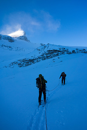 There were no holes or really thin spots that we came across on our ascent so we didn't rope up for descent or subsequent trips.
