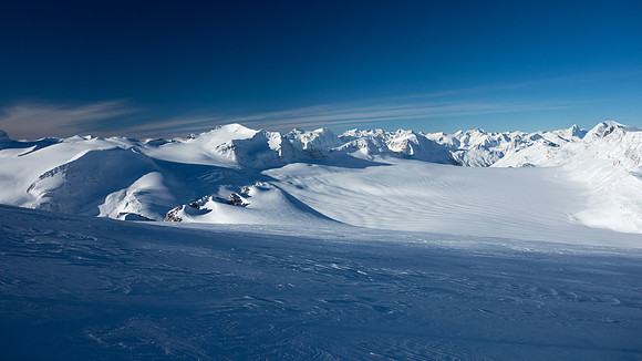 Gorgeous views down the glacier between Rhondda (R) and Collie / Ayesha (C-L).